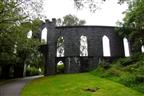 Vstup do McCaig's Tower