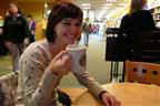 Mirka v Starbucks :)